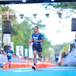 Race photo from BOGORUN 2026