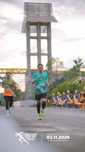 Race photo from Arutmin Borneo Run 2024