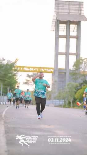 Race photo from Arutmin Borneo Run 2024