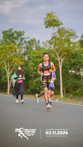 Race photo from Arutmin Borneo Run 2024