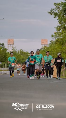 Race photo from Arutmin Borneo Run 2024