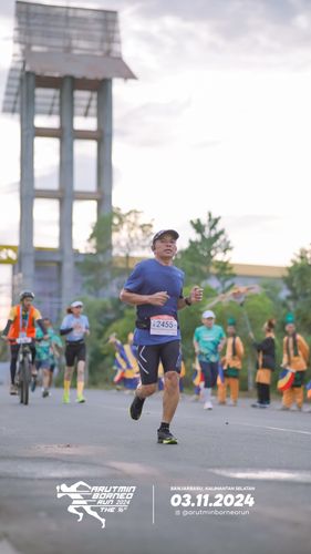 Race photo from Arutmin Borneo Run 2024