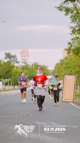 Race photo from Arutmin Borneo Run 2024