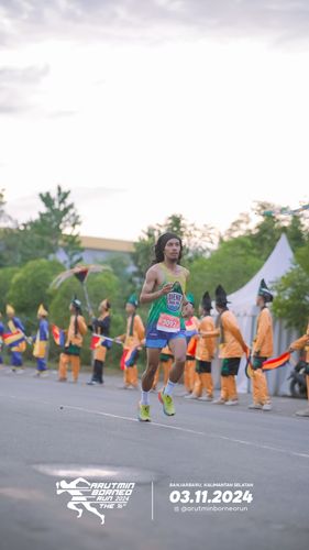 Race photo from Arutmin Borneo Run 2024