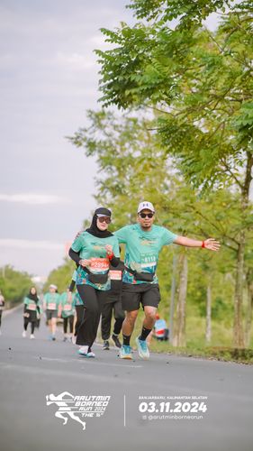 Race photo from Arutmin Borneo Run 2024
