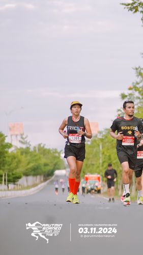 Race photo from Arutmin Borneo Run 2024