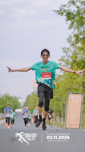 Race photo from Arutmin Borneo Run 2024