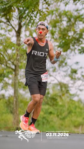 Race photo from Arutmin Borneo Run 2024