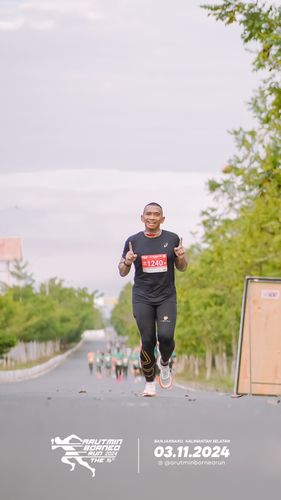 Race photo from Arutmin Borneo Run 2024