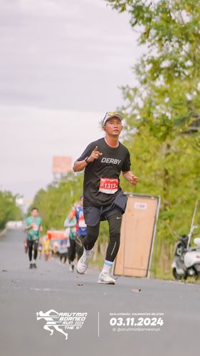 Race photo from Arutmin Borneo Run 2024