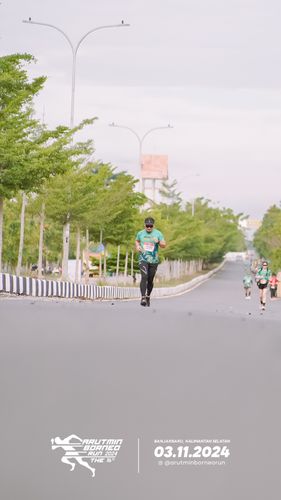 Race photo from Arutmin Borneo Run 2024