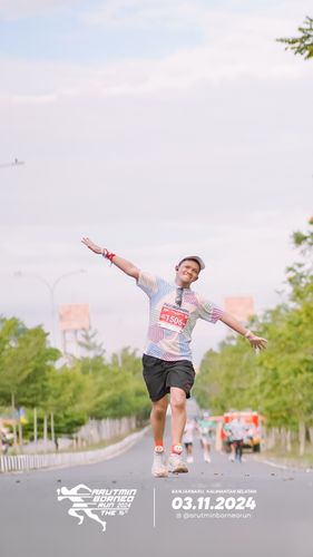 Race photo from Arutmin Borneo Run 2024