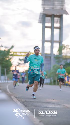 Race photo from Arutmin Borneo Run 2024