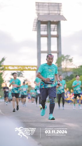 Race photo from Arutmin Borneo Run 2024