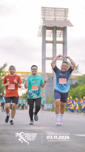 Race photo from Arutmin Borneo Run 2024
