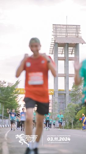 Race photo from Arutmin Borneo Run 2024