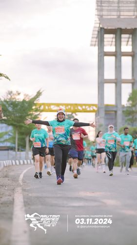 Race photo from Arutmin Borneo Run 2024