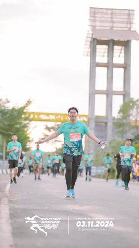 Race photo from Arutmin Borneo Run 2024