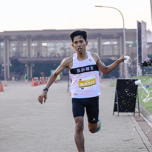 Race photo from YUK TRAVEL RUN