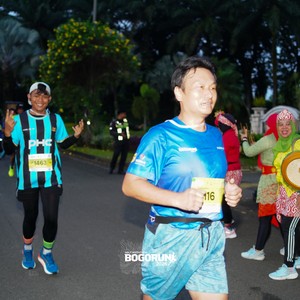 Race photo from BOGORUN 2026