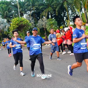Race photo from BOGORUN 2026