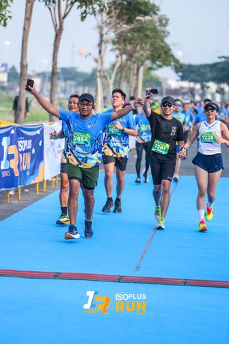 Race photo from ISOPlus Run 2024 Jakarta