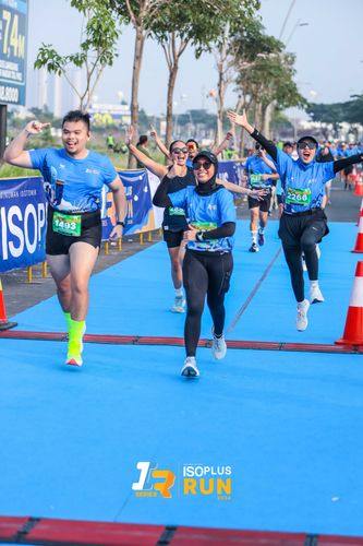 Race photo from ISOPlus Run 2024 Jakarta