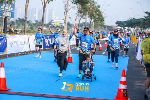 Race photo from ISOPlus Run 2024 Jakarta