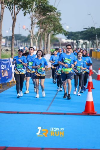 Race photo from ISOPlus Run 2024 Jakarta