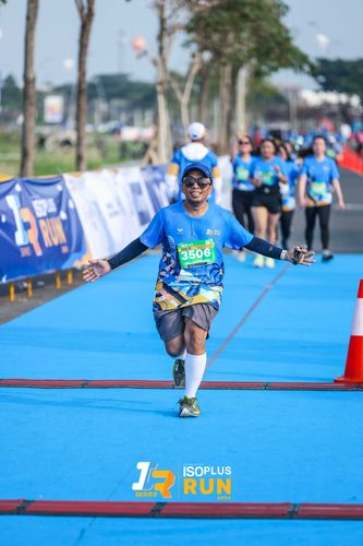 Race photo from ISOPlus Run 2024 Jakarta