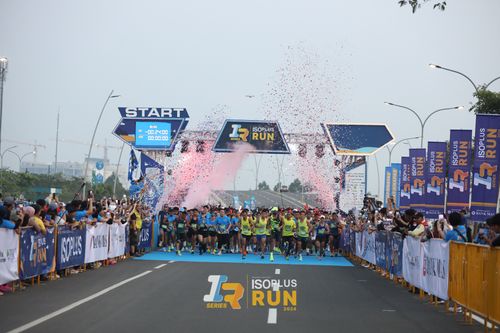 Race photo from ISOPlus Run 2024 Jakarta