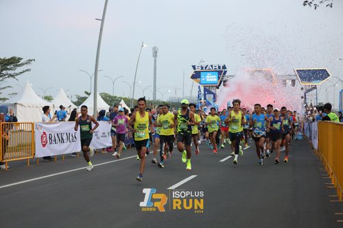 Race photo from ISOPlus Run 2024 Jakarta