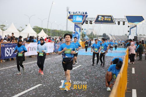 Race photo from ISOPlus Run 2024 Jakarta