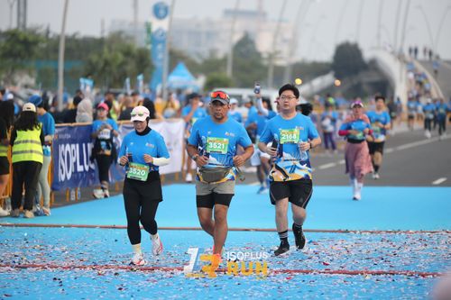 Race photo from ISOPlus Run 2024 Jakarta
