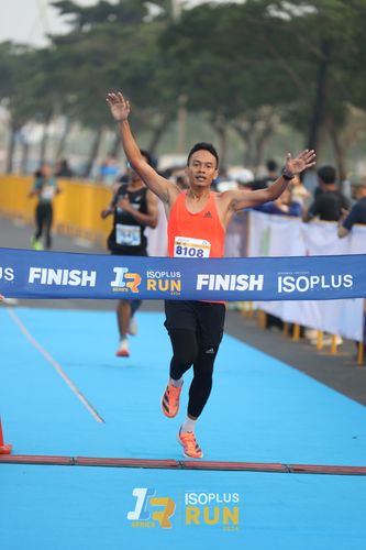 Race photo from ISOPlus Run 2024 Jakarta