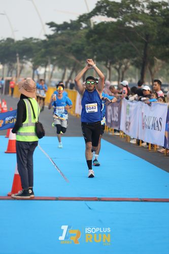 Race photo from ISOPlus Run 2024 Jakarta