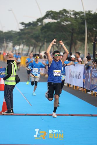 Race photo from ISOPlus Run 2024 Jakarta