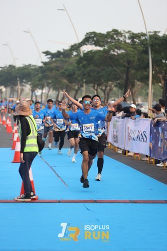 Race photo from ISOPlus Run 2024 Jakarta