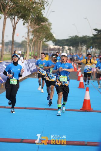 Race photo from ISOPlus Run 2024 Jakarta