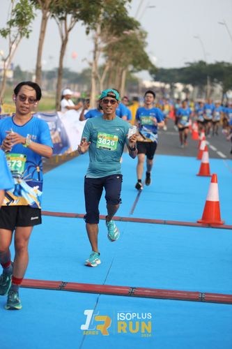 Race photo from ISOPlus Run 2024 Jakarta