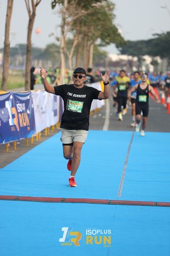 Race photo from ISOPlus Run 2024 Jakarta