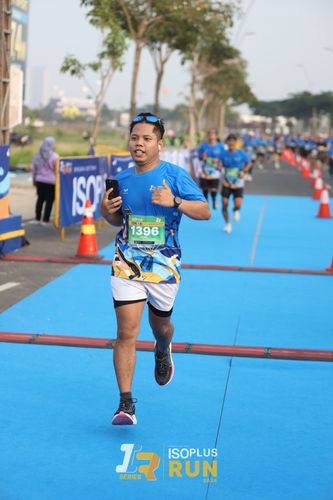 Race photo from ISOPlus Run 2024 Jakarta