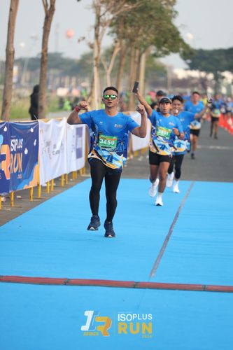 Race photo from ISOPlus Run 2024 Jakarta