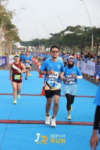 Race photo from ISOPlus Run 2024 Jakarta