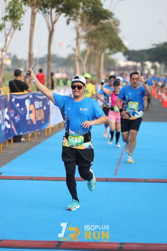 Race photo from ISOPlus Run 2024 Jakarta