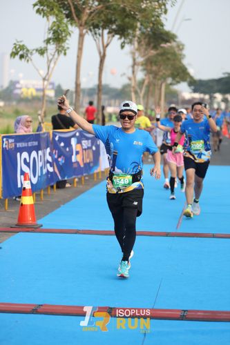 Race photo from ISOPlus Run 2024 Jakarta