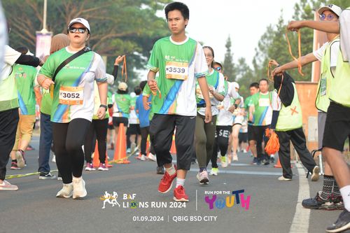 Race photo from BAF LIONS RUN 2024