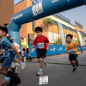 Race photo from YUK TRAVEL RUN