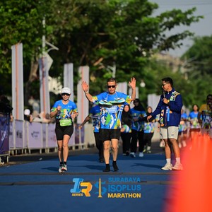 Race photo from SURABAYA ISOPLUS MARATHON 2026