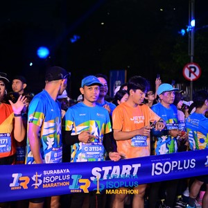 Race photo from SURABAYA ISOPLUS MARATHON 2026